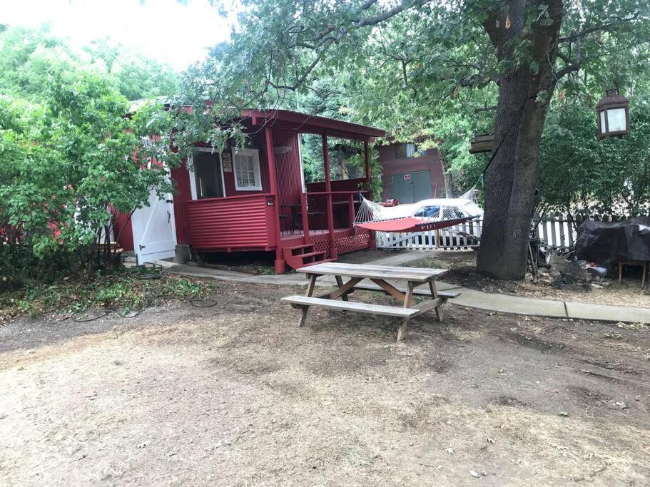 Cozy, Cheerful & Charming Cabin - Historic Julian Eksteriør billede